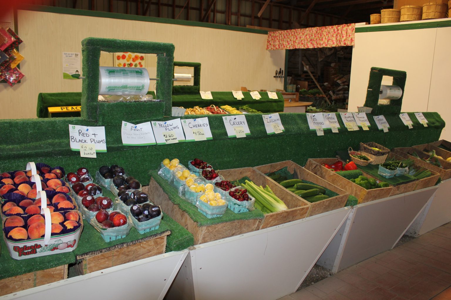 store – J&L Produce Farm Market